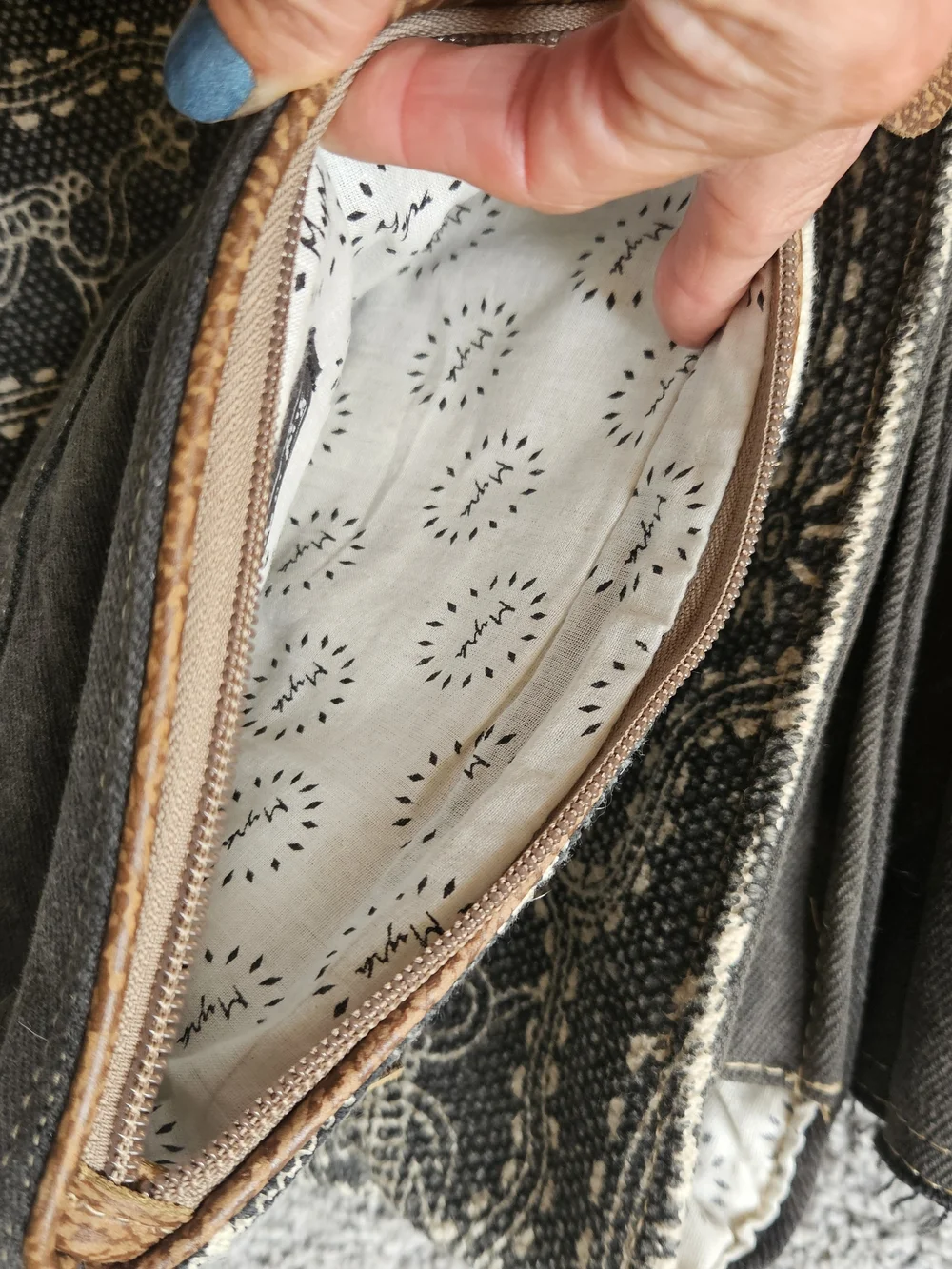 Myra Bag Black and Cream Patterned Canvas Backpack, Pouch And Wallet